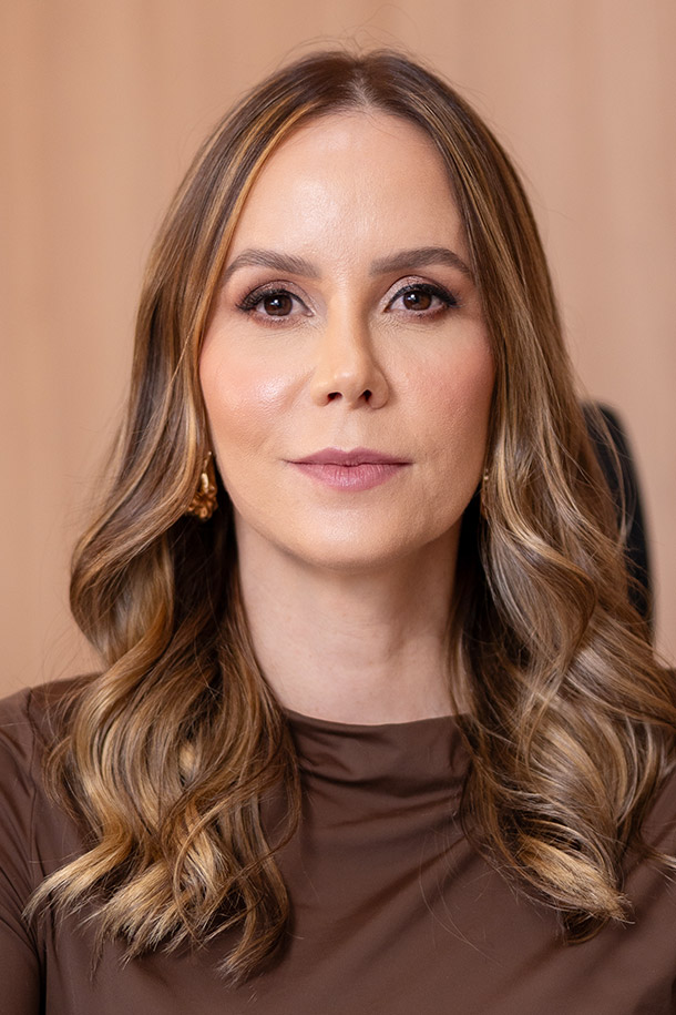 Especializado em Direito Médico, Odontológico e Hospitalar, nosso escritório em Uberlândia – Minas Gerais - há mais de 12 anos defende médicos e profissionais da saúde, em busca de proteção de seu patrimônio Intelectual, Profissional e Pessoal. Lidamos com erro médico, responsabilidade civil, e direito do trabalho médico, focando em questões CLT e folha de pagamento. Oferecemos atendimento presencial e online. Propomos soluções jurídicas abrangentes em Direito Civil, Tributário, Trabalhista e Consumerista. direito médico, erro médico, processo por erro médico, indenização por erro médico, responsabilidade civil médica, responsabilidade penal médica, processo ético médico, sindicância CRM, defesa no CRM, denúncia no CRM, recurso no CRM, Código de Ética Médica, CFM 2336/2023 publicidade médica, publicidade médica CFM, antes e depois médico CFM, depoimentos de pacientes CFM, preços de consulta CFM, descontos e promoções médicas CFM, Codame CFM, CFM 2314/2022 telemedicina, teleconsulta regras CFM, prescrição eletrônica ICP-Brasil, atestado médico digital, prontuário médico, prontuário eletrônico requisitos legais, guarda do prontuário prazo, sigilo médico, quebra de sigilo médico, consentimento informado, termo de consentimento livre e esclarecido, diretivas antecipadas de vontade, recusa terapêutica, obrigação de meio médico, obrigação de resultado cirurgia plástica, perda de uma chance medicina, perícia médica judicial, assistente técnico médico, mediação médico-paciente, acordo extrajudicial médico, notificação extrajudicial médico, defesa médica em processo, seguro de responsabilidade civil médica, erro em cirurgia plástica, erro obstétrico, erro anestésico, erro diagnóstico médico, erro de medicação médico, erro em ortopedia, erro em pediatria, publicidade de aparelhos e tecnologias CFM, uso de imagem de pacientes CFM, identificação obrigatória CRM e RQE, propaganda médica limite